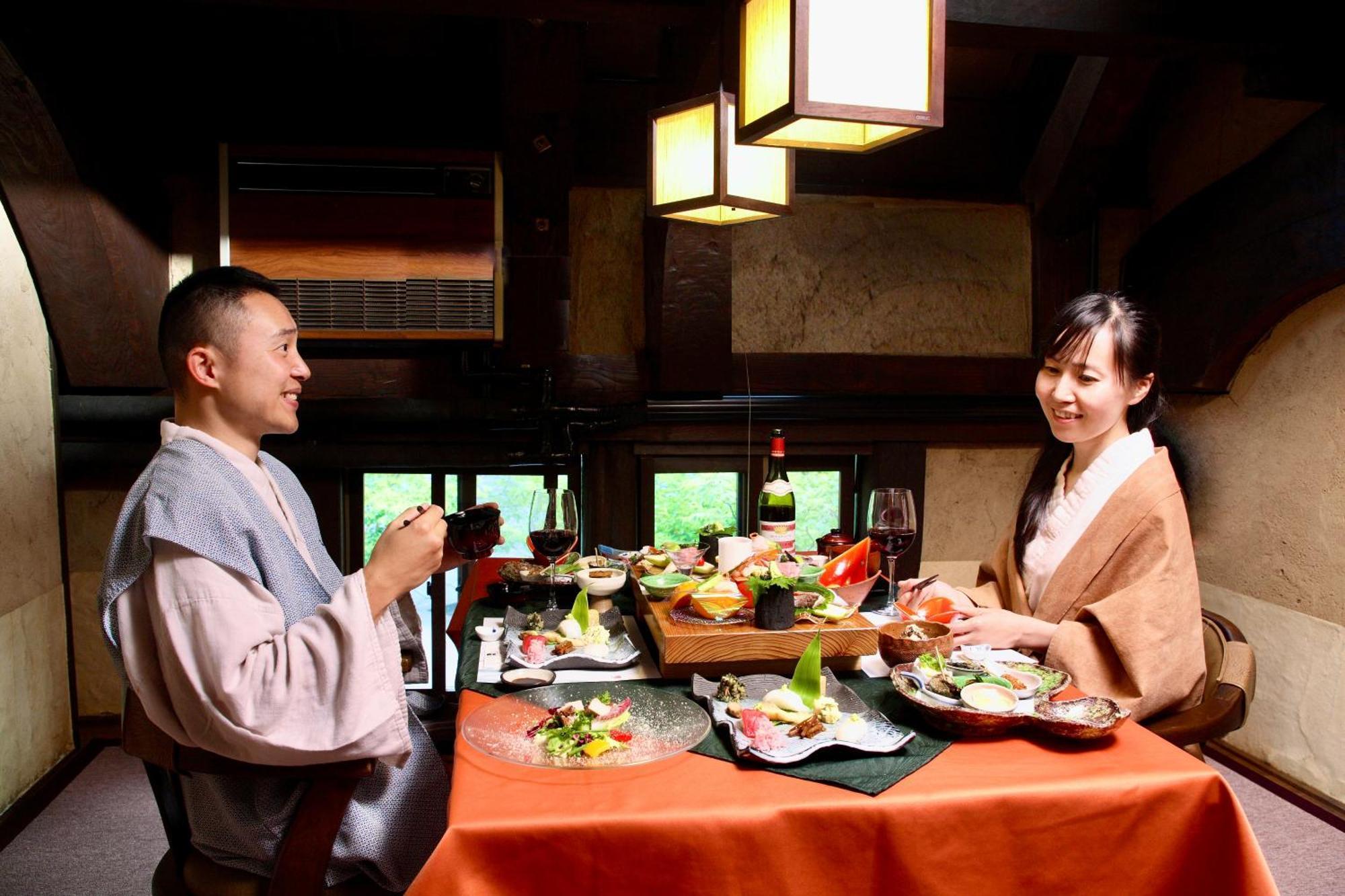 Satonoyu Waraku 13 Years Or Older Hotel Minamioguni Buitenkant foto