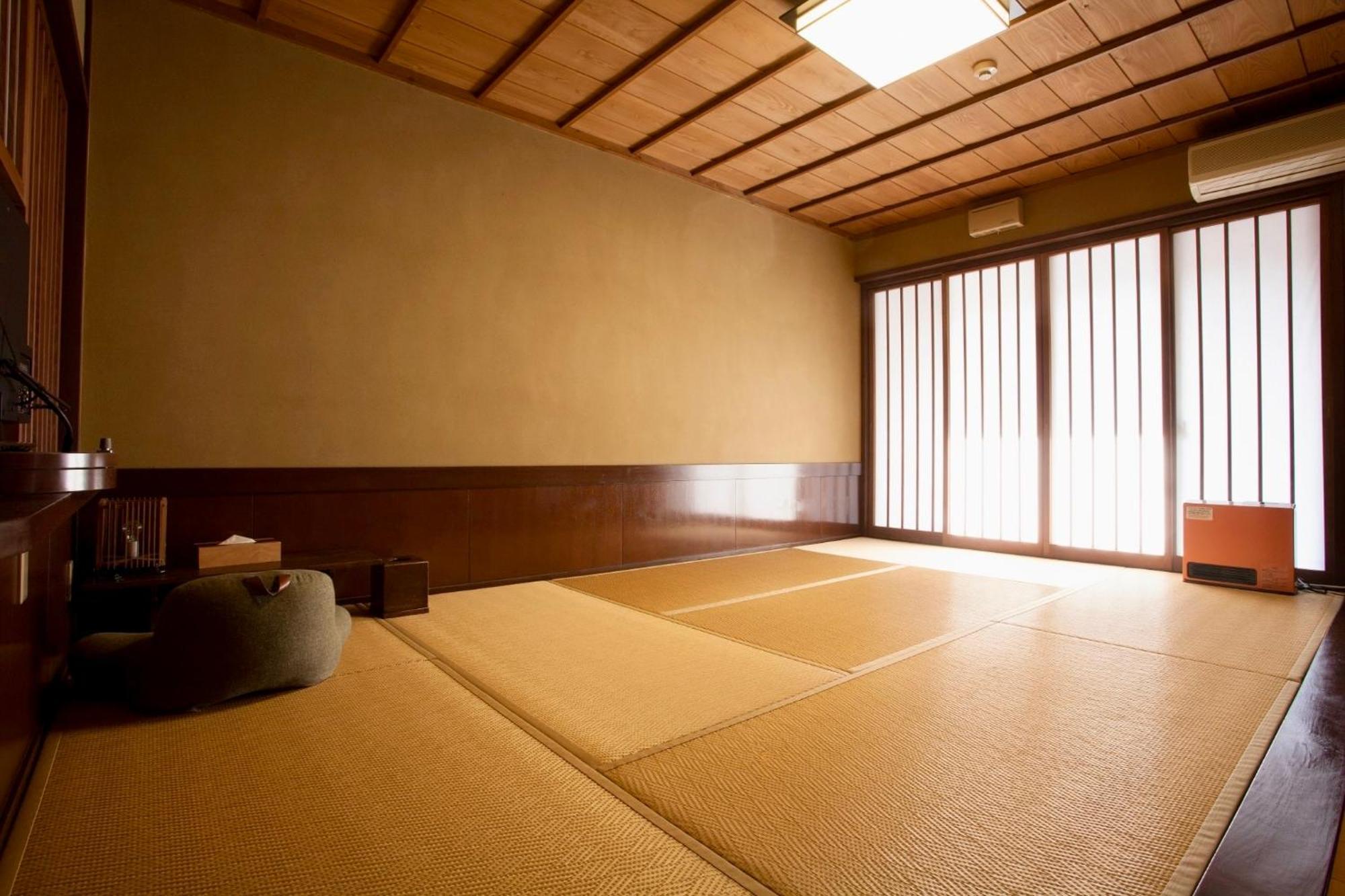 Satonoyu Waraku 13 Years Or Older Hotel Minamioguni Buitenkant foto